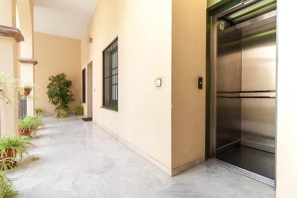 Cn Parking Incluido Apartamento 2D En Zona Monumental Sevilla Exterior foto